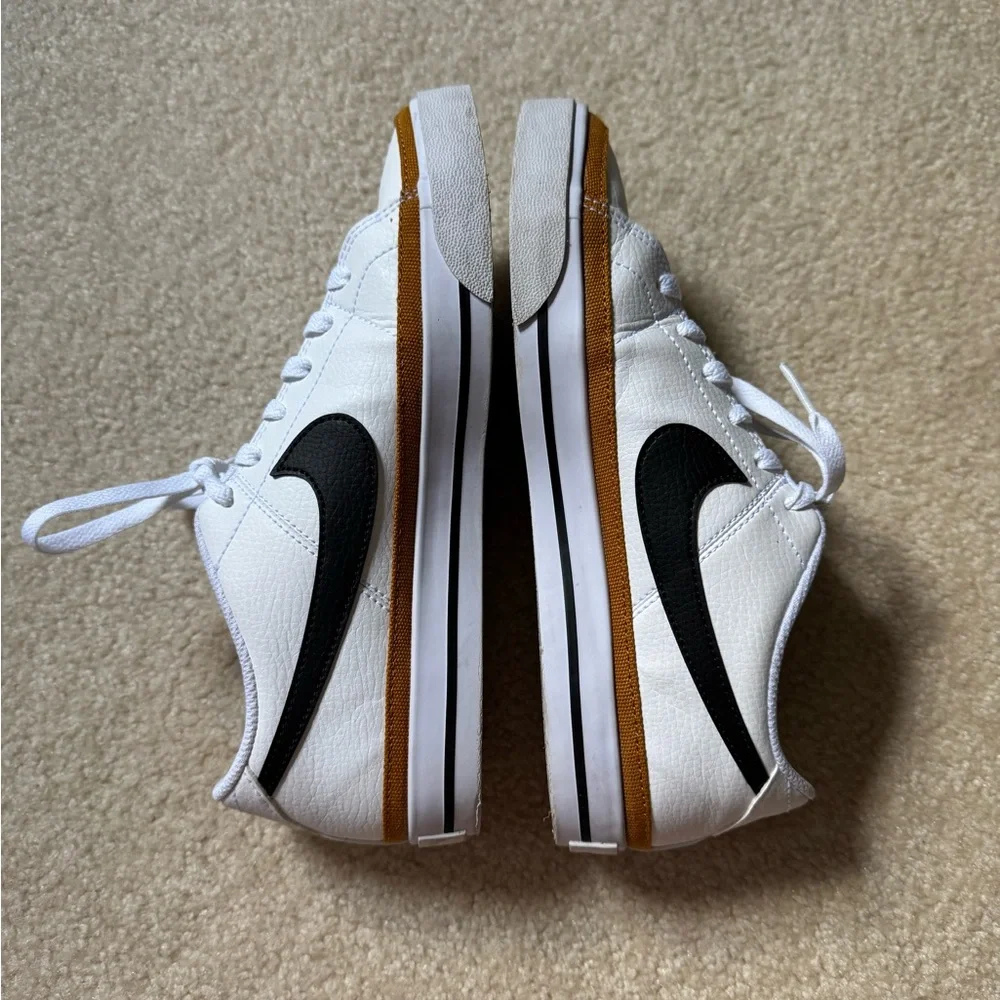 Nike Women’s Court Legacy Sneakers - Picture 3 of 9